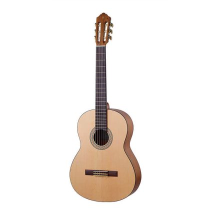 Yamaha C40M